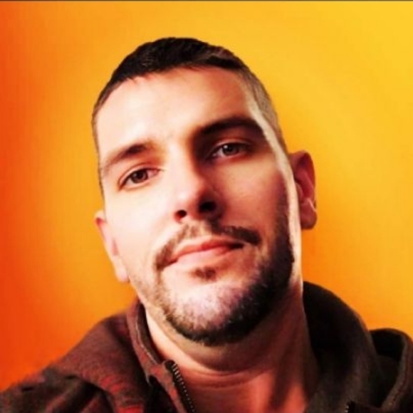 Meet your Posher, Mike - Picture 5 of 5